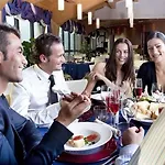 Отель Laguna Palace 4*