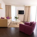 Laguna Palace Отель 4*
