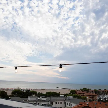 Ξενοδοχείο Laguna Palace 4*