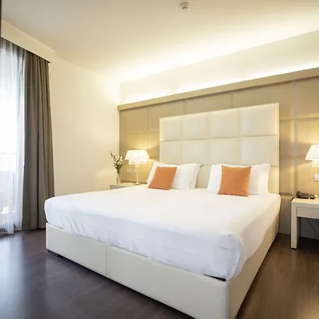 Laguna Palace מלון 4*