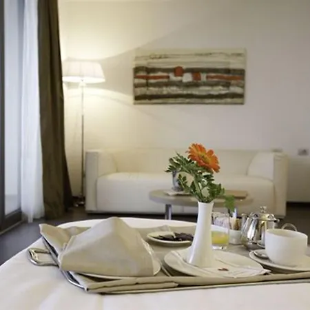 Ξενοδοχείο Laguna Palace