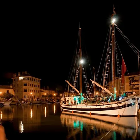 Hotel Laguna Palace 4*