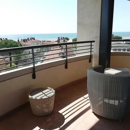 מלון Laguna Palace גראדו