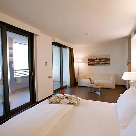 Laguna Palace 4*