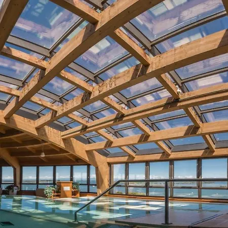 מלון Laguna Palace 4*